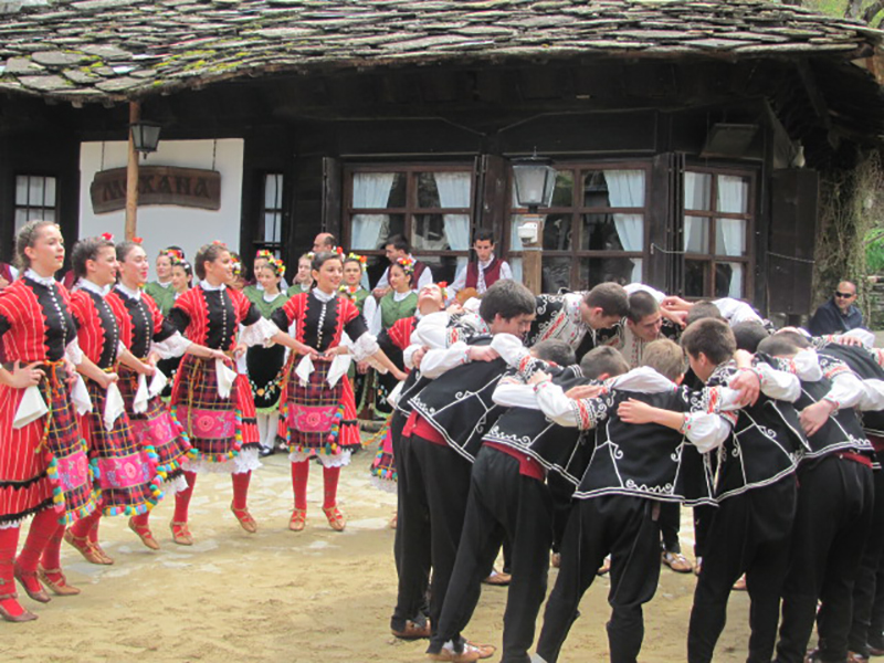 Великден в АИР "Боженци"