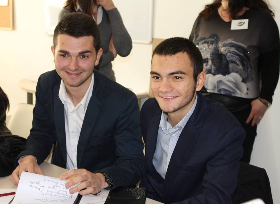 Калоян Христов (вляво) и Йордан Катинов (вдясно), жури на "Шифърът на Априлов"