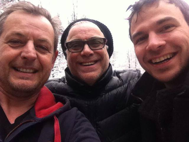 Актьорите от "Под прикритие" (отляво надясно) - Михаил Билалов, Владо Пенев, Ивайло Захариев. Изображение: Фен страница на Владо Пенев