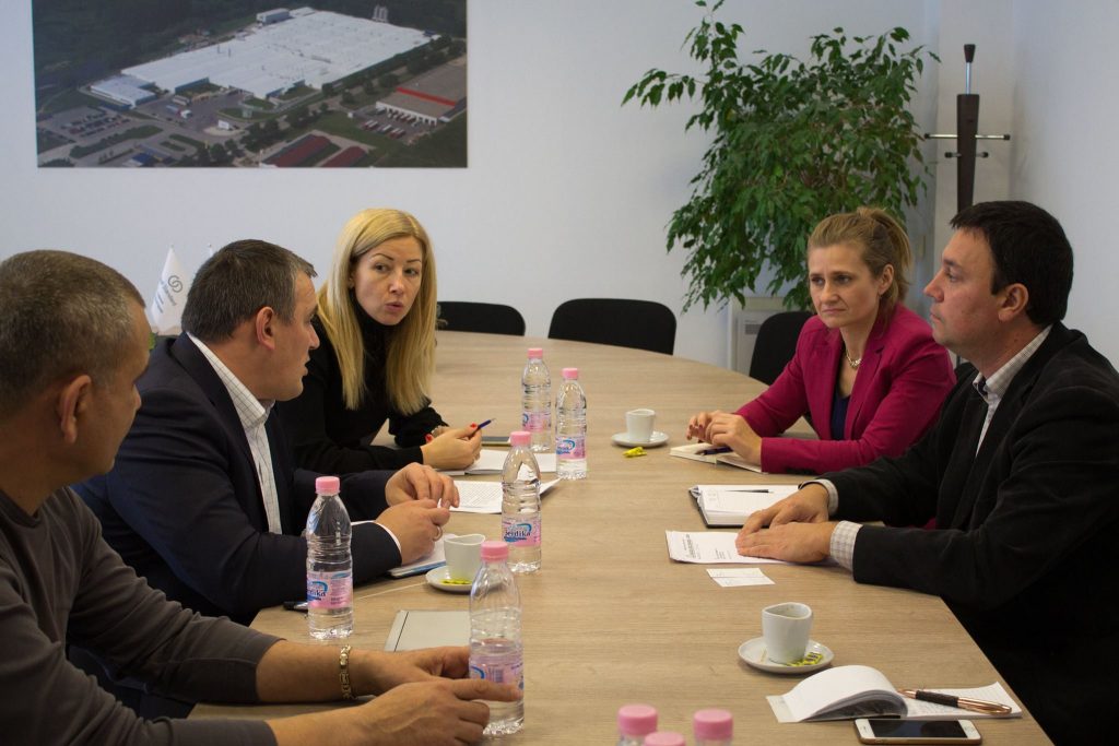 Работна среща на Невена Петкова, директора на ОПУ – Габрово инж. Деян Георгиев и изп. директор на „Идеал Стандарт – Видима“ АД 