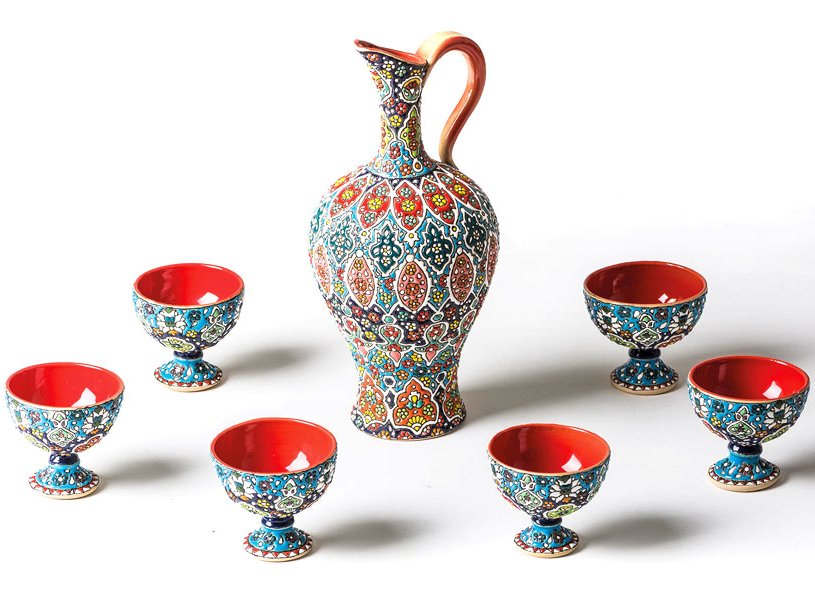 Изложба „Изкуството – мост между културите“ в ЕМО "Етър". Източник: ЕМО "Етър"