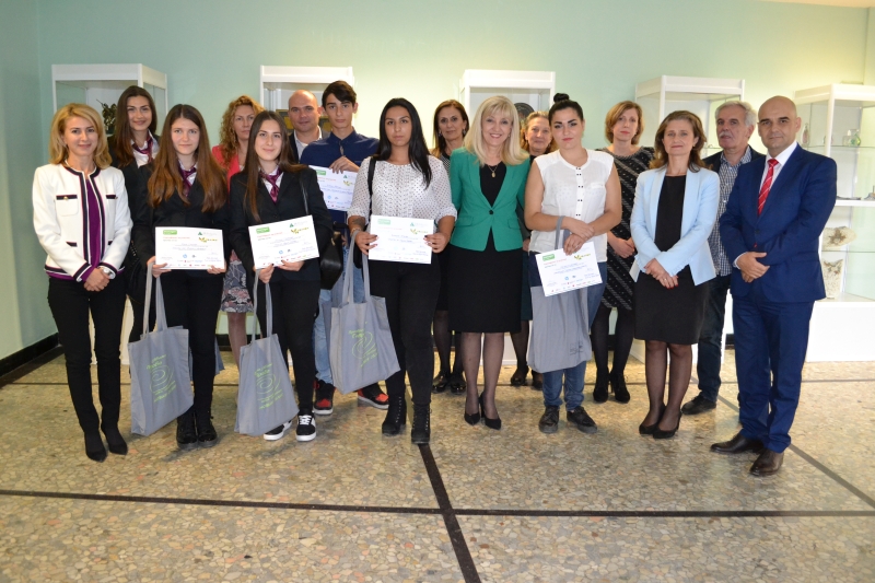 Ученици от Габрово и Дряново - част от "Мениджър за един ден" © Община Габрово